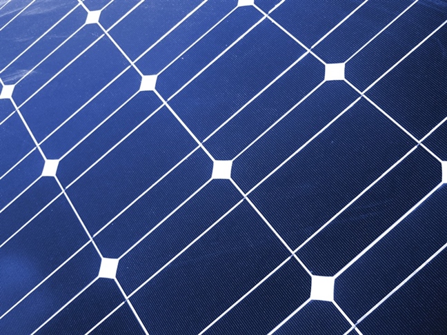 Preverite obratovanje sončne elektrarne! 