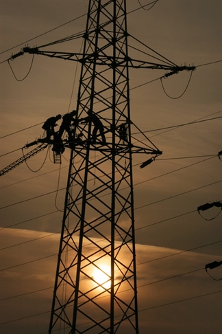 Znani poslovni kazalci energetskega sektorja za leto 2013