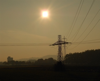 Delež cene energije v končnem računu še naprej pada