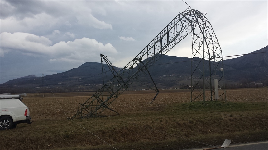 Primorsko omrežje na udaru orkanske burje  