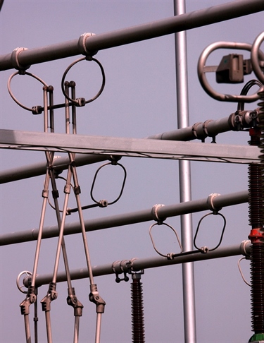 Objavljen pregled delovanja elektro trga v letu 2014