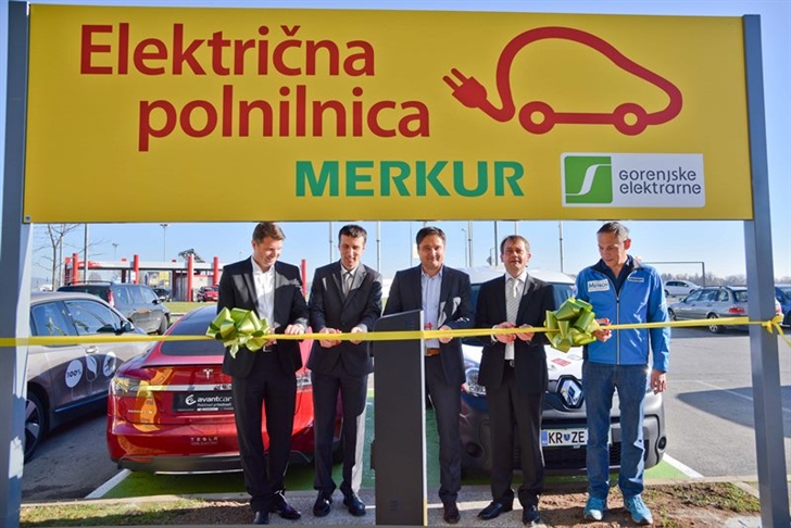 V Kranju odprli zeleni trgovski center prihodnosti 