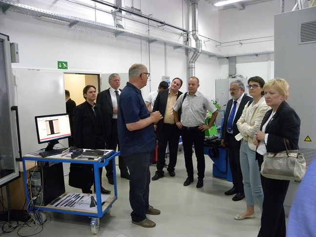 Vodstvo Univerze v Mariboru na delovnem obisku na Fakulteti za energetiko