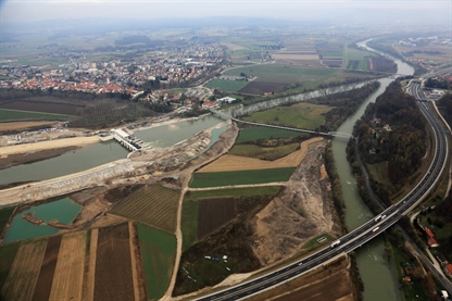 Danes prvo vrtenje agregata na HE Brežice