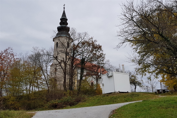 Programska napaka kriva za »sevanje«