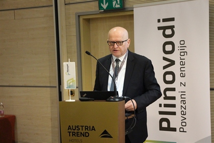 Slovenija želi okrepiti vlogo pri prenosu zemeljskega plina