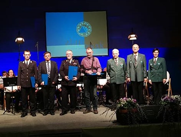Direktor URSJV, dr. Andrej Stritar prejel zlati znak Civilne zaščite