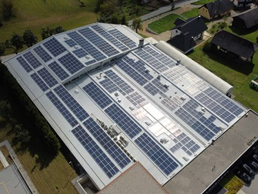 S sončno elektrarno v enem letu zmanjšali ogljični odtis za 150.000 kg
