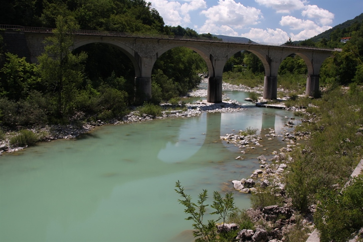 Pred začetkom kopalne sezone SENG poslal vabilo občini