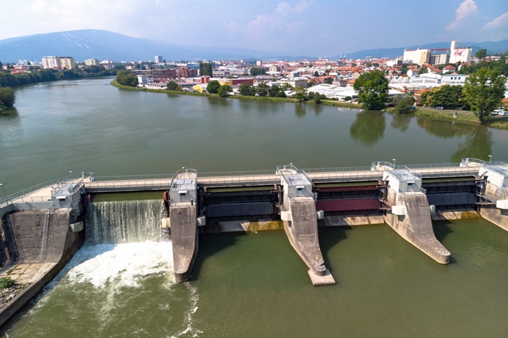 Iz domačih virov novembra 1,1 TWh električne energije