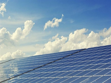EU-27 lani zgradila za 22,3 GW novih sončnih elektrarn