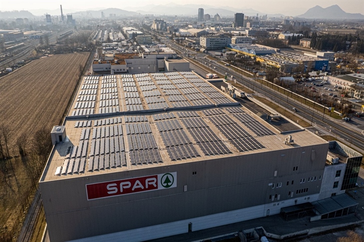 Med lastnike lastne sončne elektrarne se je vpisal tudi Spar