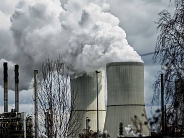 Globalne emisije CO2 so se lani povečale za manj kot odstotek
