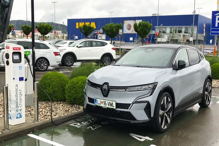 Vsestranski Megane e-tech