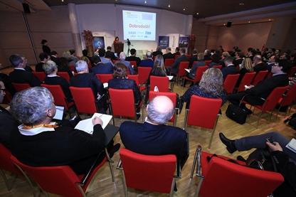 Prihaja pester konferenčen teden
