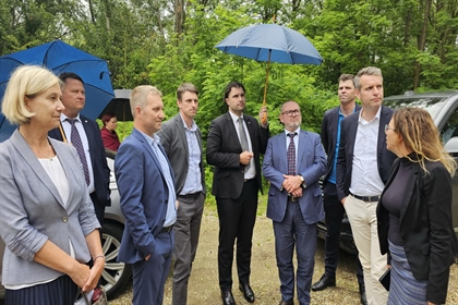 Pilotno geotermično elektrarno Čentiba obiskala madžarska delegacija