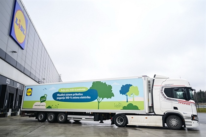 Lidl Slovenija s prvim popolnoma električnim polpriklopnikom
