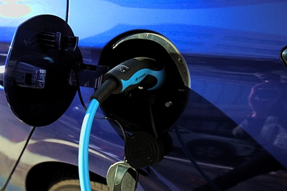 Spodbudne napovedi za globalni trg električnih vozil