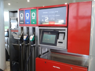 Petrol že uresničuje grožnje - zaprta prva štiri prodajna mesta